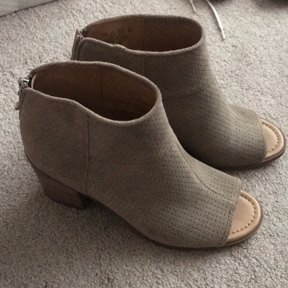 Open toe wedge bootie